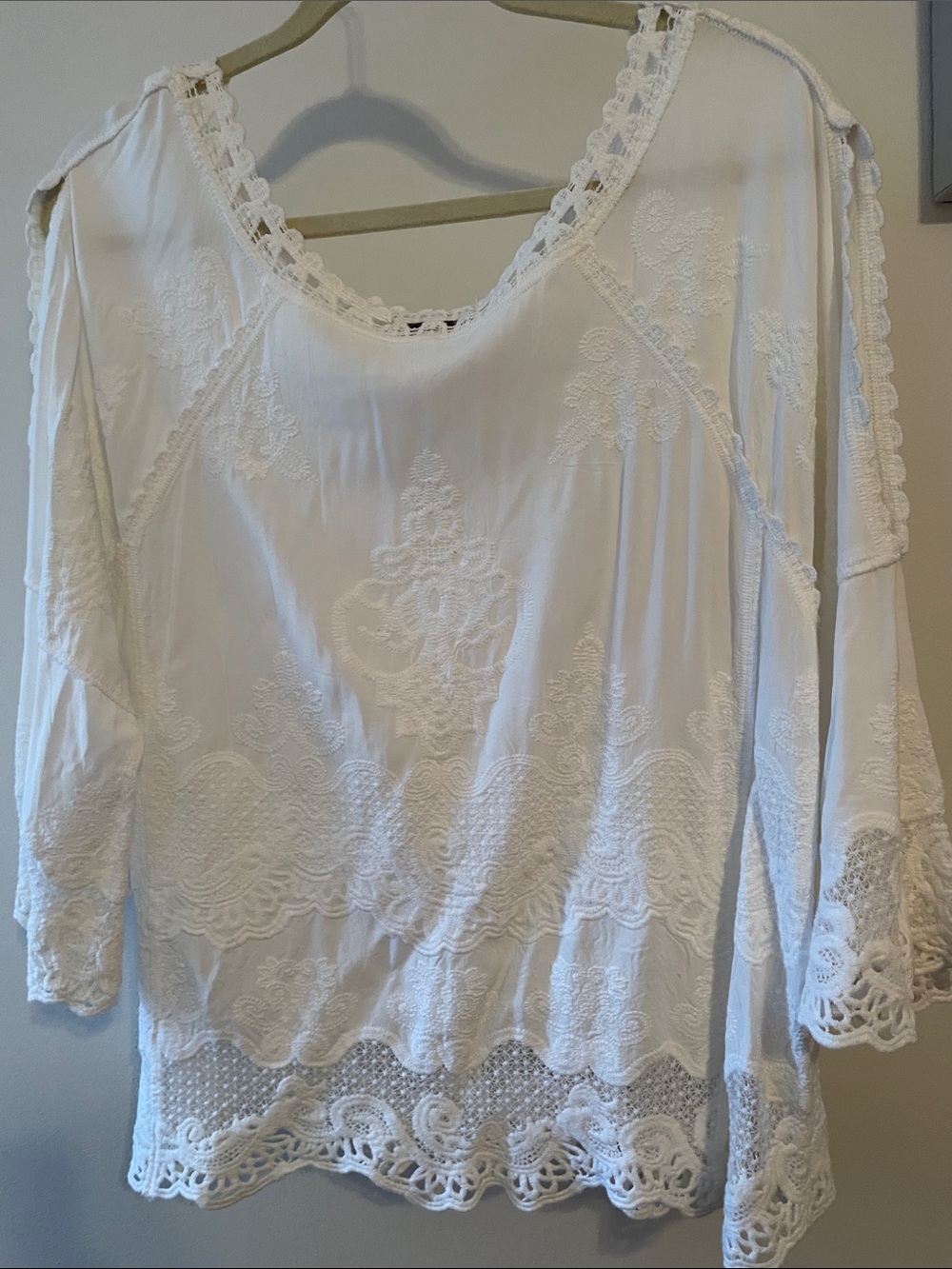 White Lace Boho Women's Top - Picture 5 of 5